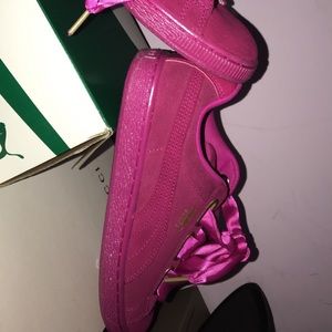 Suede heart satin Wn’s shoes